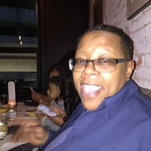 Meet your Posher, Deborah